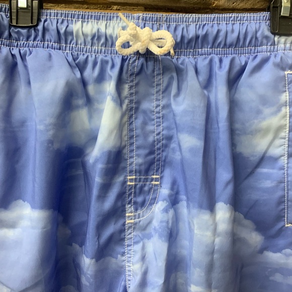 Mens Size Medium Trader Bay Swim Suit - Picture 2 of 5